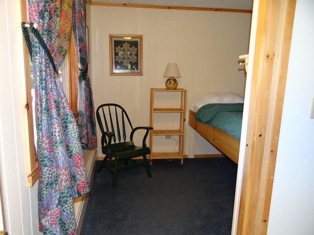 Blue Gentian Lodge At Magic Mountain Londonderry Exterior foto