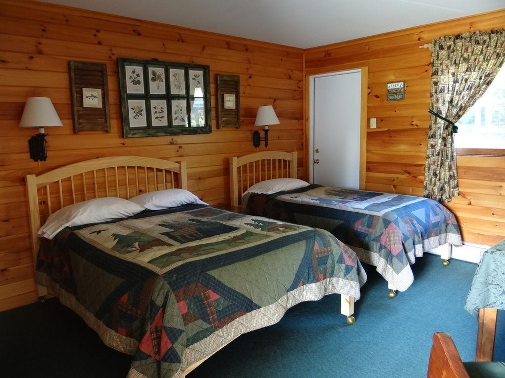 Blue Gentian Lodge At Magic Mountain Londonderry Exterior foto